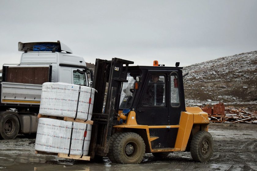 Logistics & transport